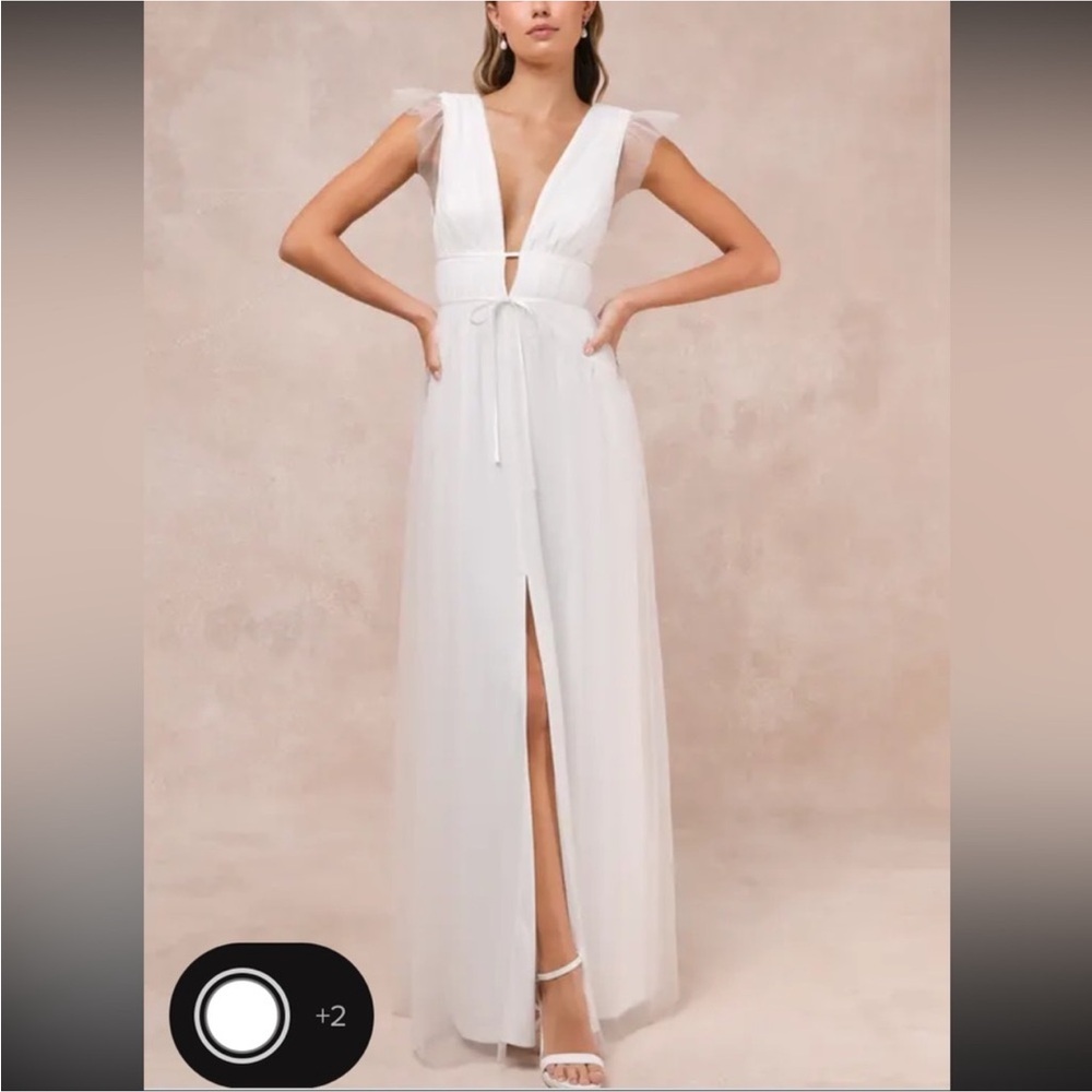Lulu's White Plunge Maxi Dress